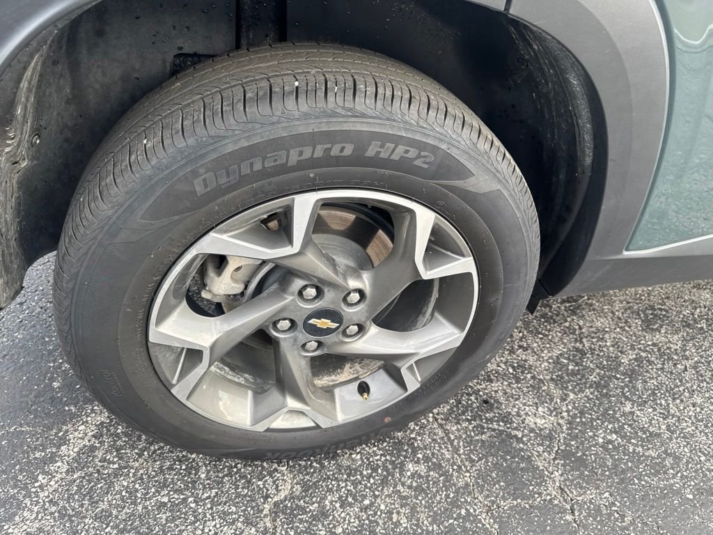 Used 2025 Gray Chevrolet LT image 37