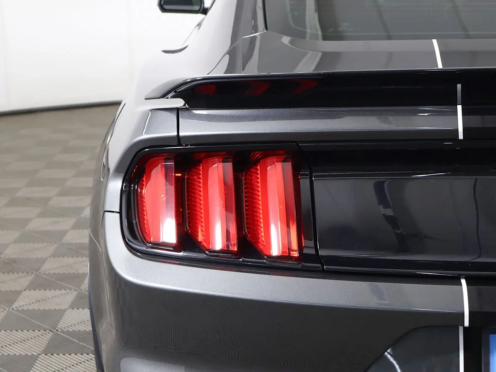 Used 2017 Magnetic Ford Shelby GT350 image 13