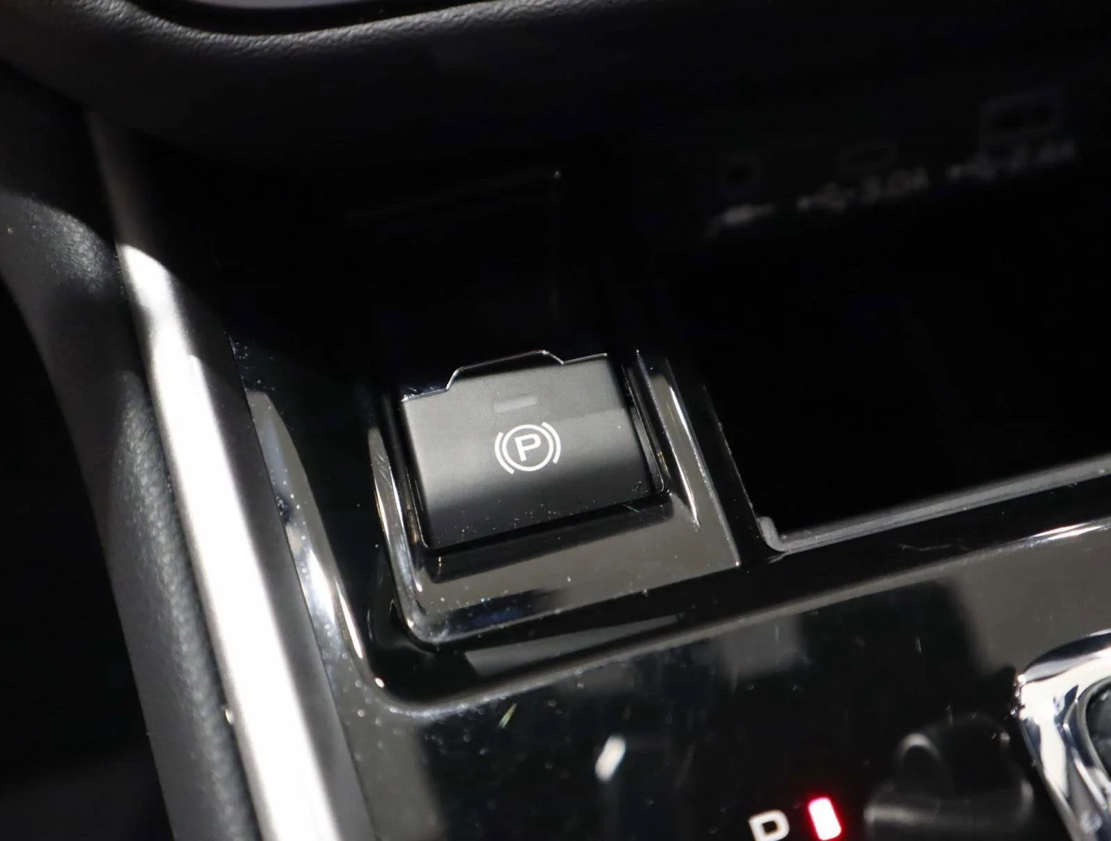Used 2024 Magnetite Gray Metallic Subaru Limited image 35