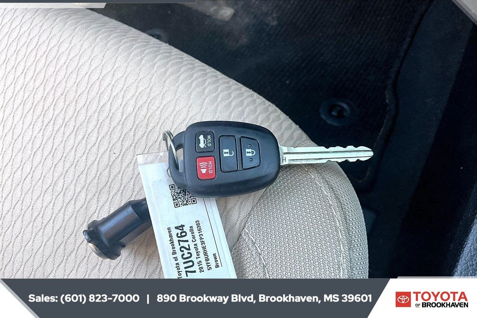 Used 2015 Brown Sugar Metallic Toyota LE image 9
