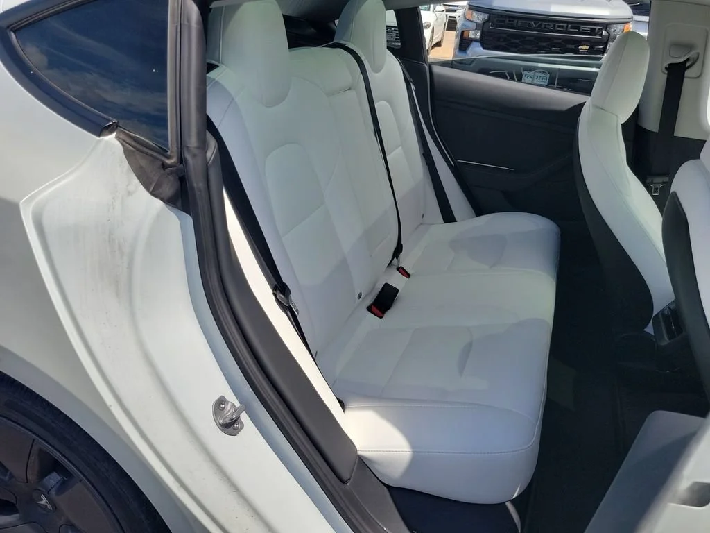 Used 2022 White Tesla RWD image 25