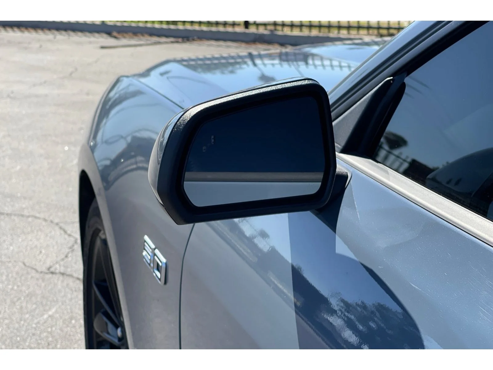 Used 2025 Vapor Blue Metallic Ford GT image 49