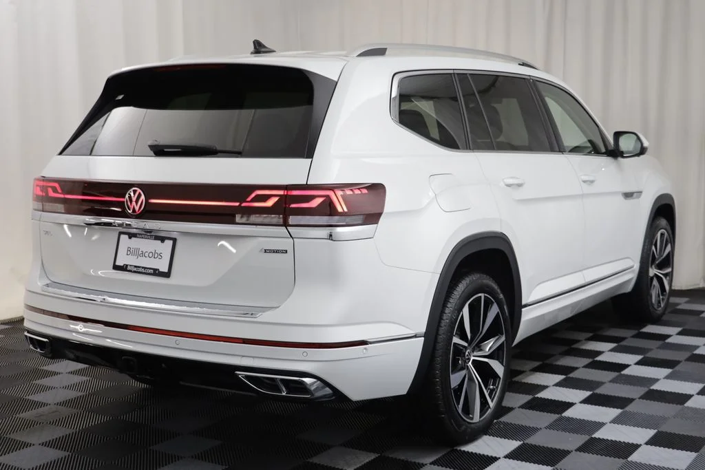 New 2026 Opal White Volkswagen 2.0T SEL Premium R-Line image 19