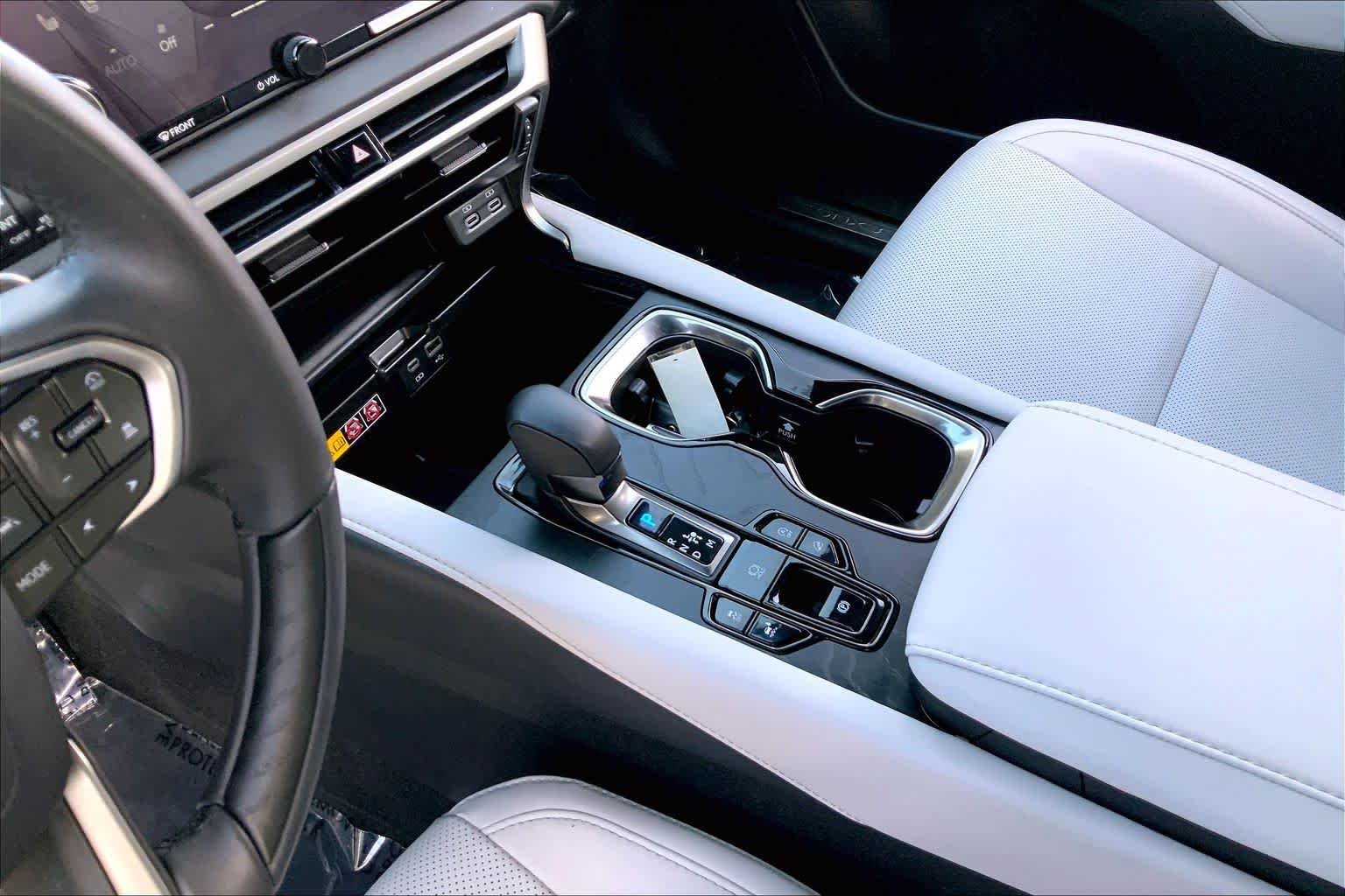 Certified Used 2024 EMINENT WHITE PEARL Lexus Premium image 17