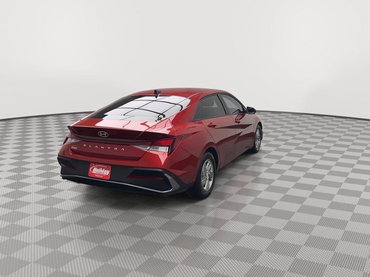 Used 2025 Ultimate Red Hyundai SE image 29