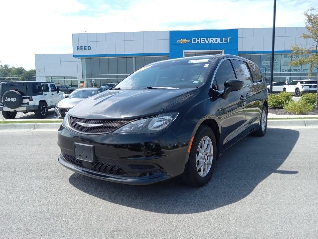 2023 Chrysler Voyager