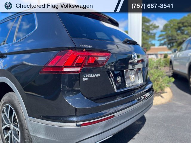 Used 2021 Deep Black Pearl Volkswagen 2.0T SE With 3rd Row image 9
