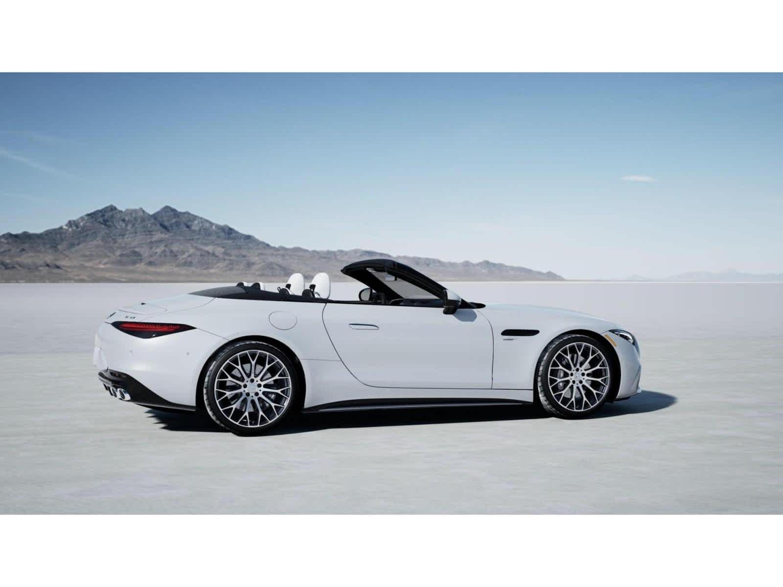 New 2027 MANUFAKTUR Moonlight White Metallic Mercedes-Benz AMG® SL 43 Roadster image 17