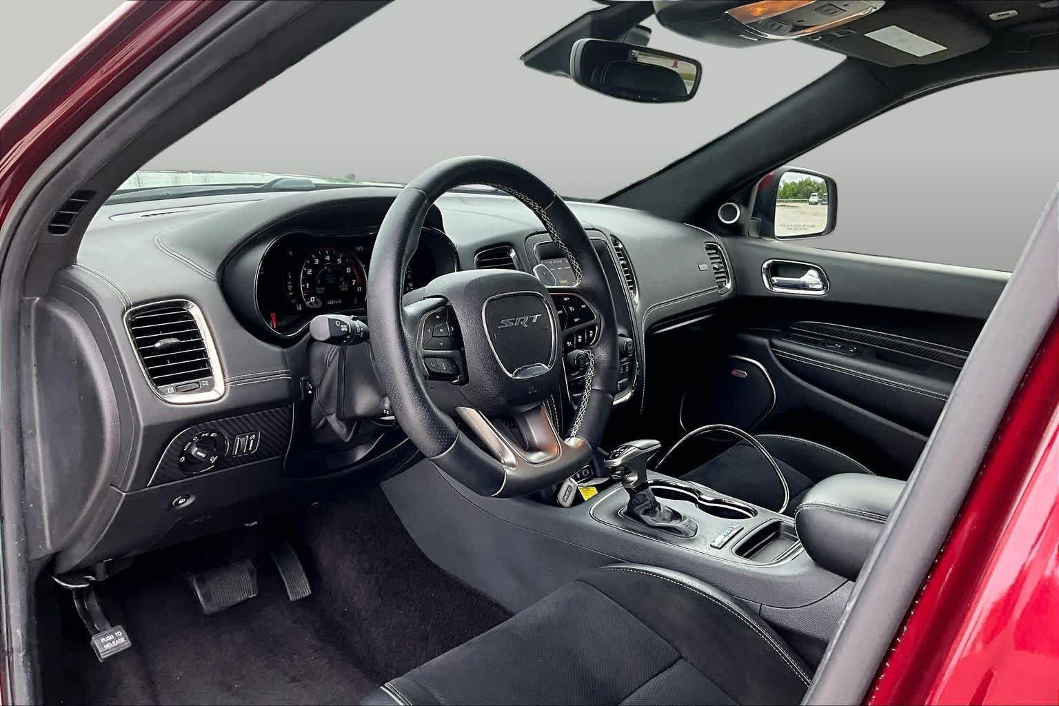 Used 2018 Octane Red Pearlcoat Dodge SRT image 17