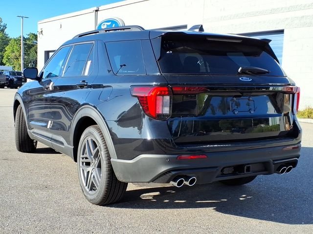 New 2026 Agate Black Metallic Ford ST image 4