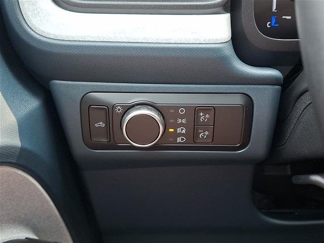 New 2026 Oxford White Ford XLT image 34