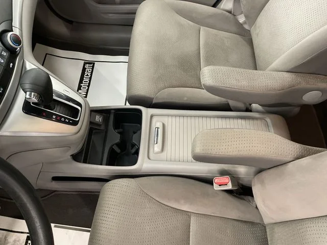 Used 2014 Silver Honda EX image 20