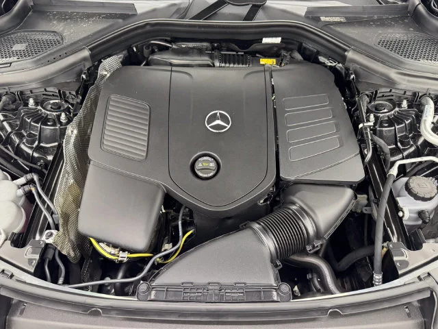 New 2026 Graphite Gray Metallic Mercedes-Benz GLC 300 image 15