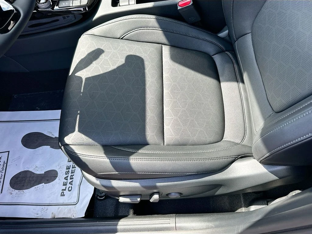 New 2026 Gravity Gray Kia SX image 20