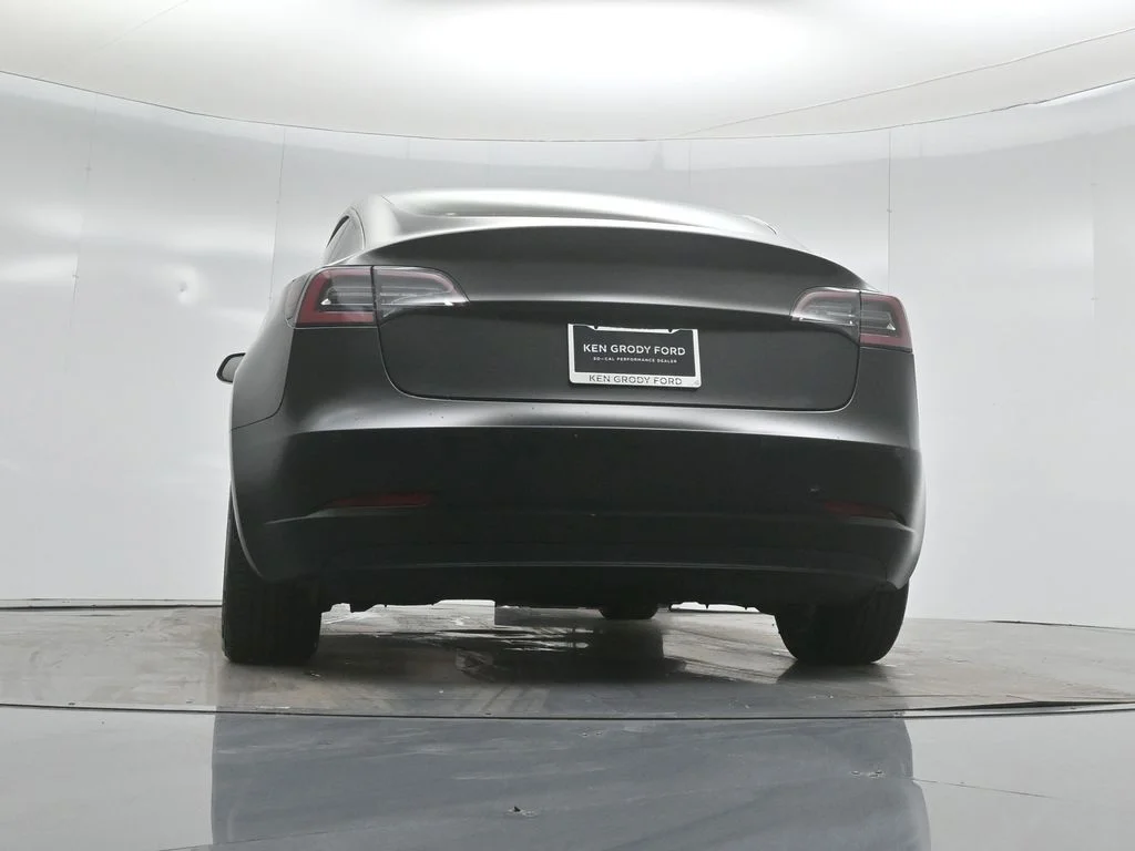 Used 2019 White Tesla Standard Range Plus image 41