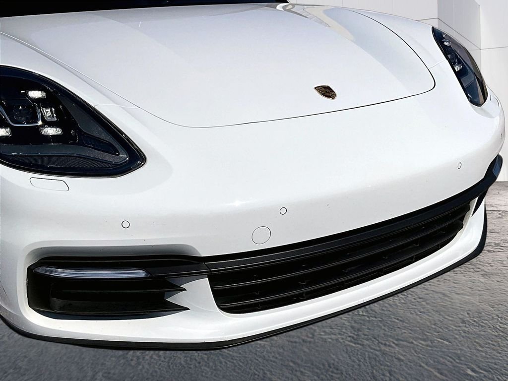 Used 2020 White Porsche  image 18