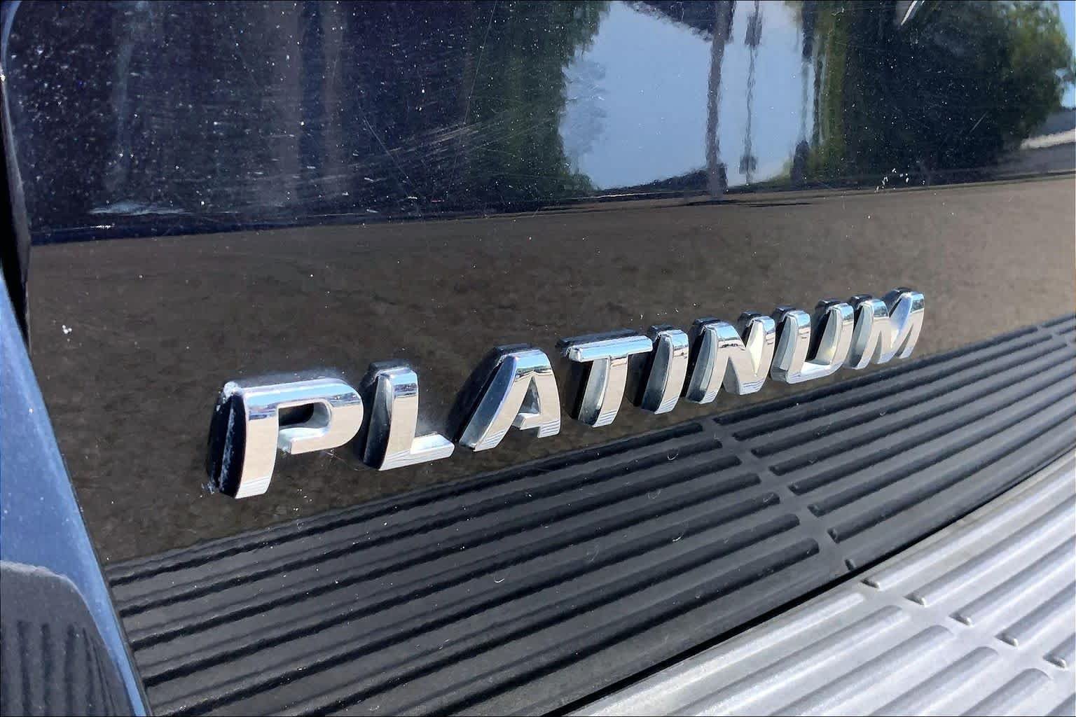 Used 2019 Agate Black Metallic Ford Platinum image 19