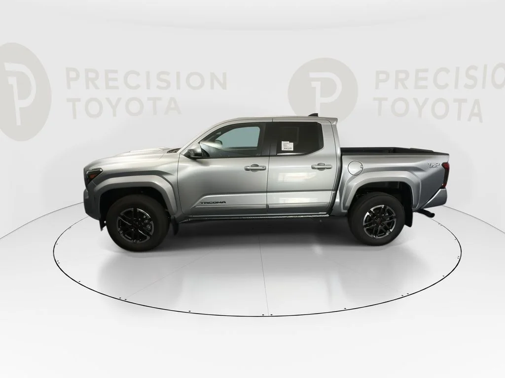 2026 Toyota Tacoma TRD Sport - Photo 11