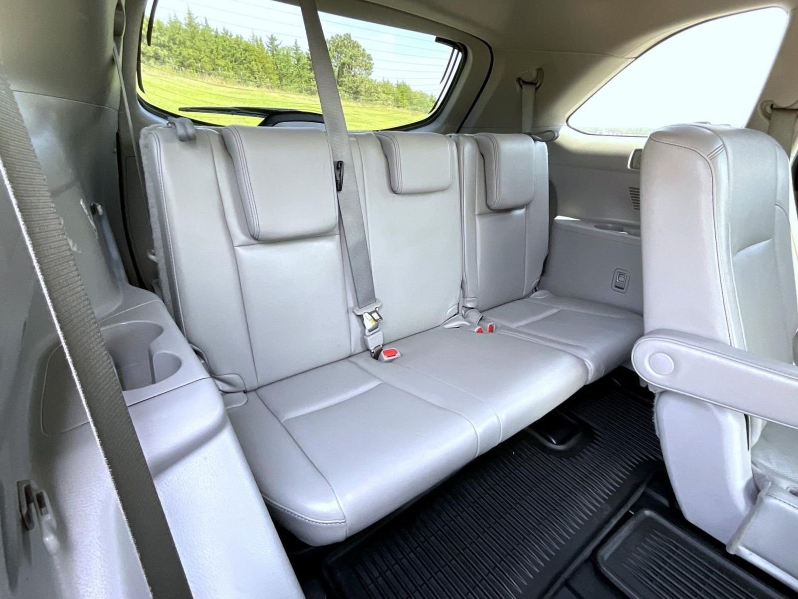 Used 2014 Black Toyota Limited Platinum V6 image 20