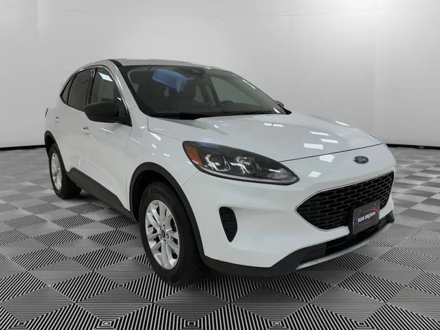 Used 2022 White Ford SE image 7