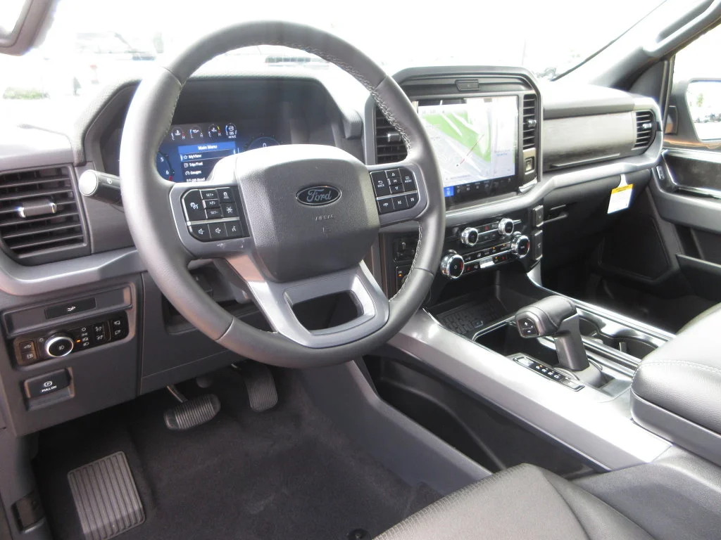 New 2026 Avalanche Ford XLT image 14
