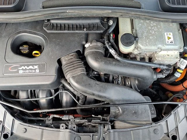 Used 2016 Gray Ford SEL image 28