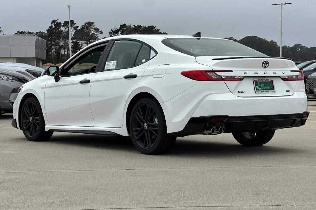 New 2026 Ice Cap Toyota  Nightshade image 6