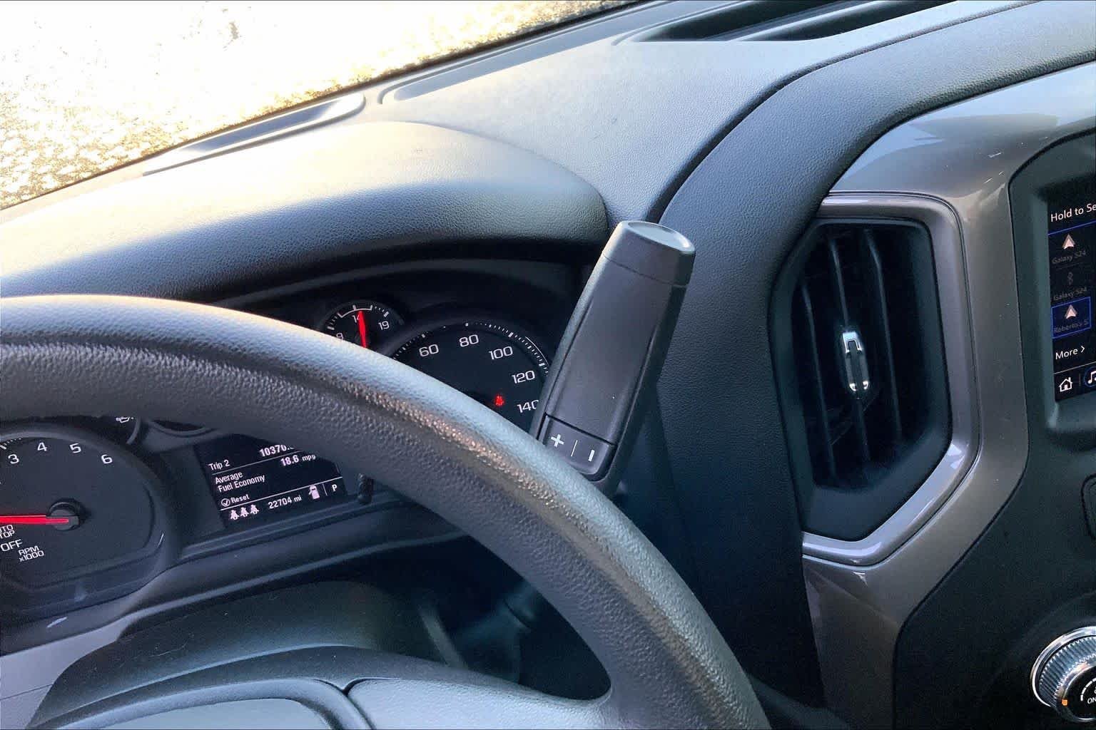 Used 2024 Summit White GMC Pro image 15