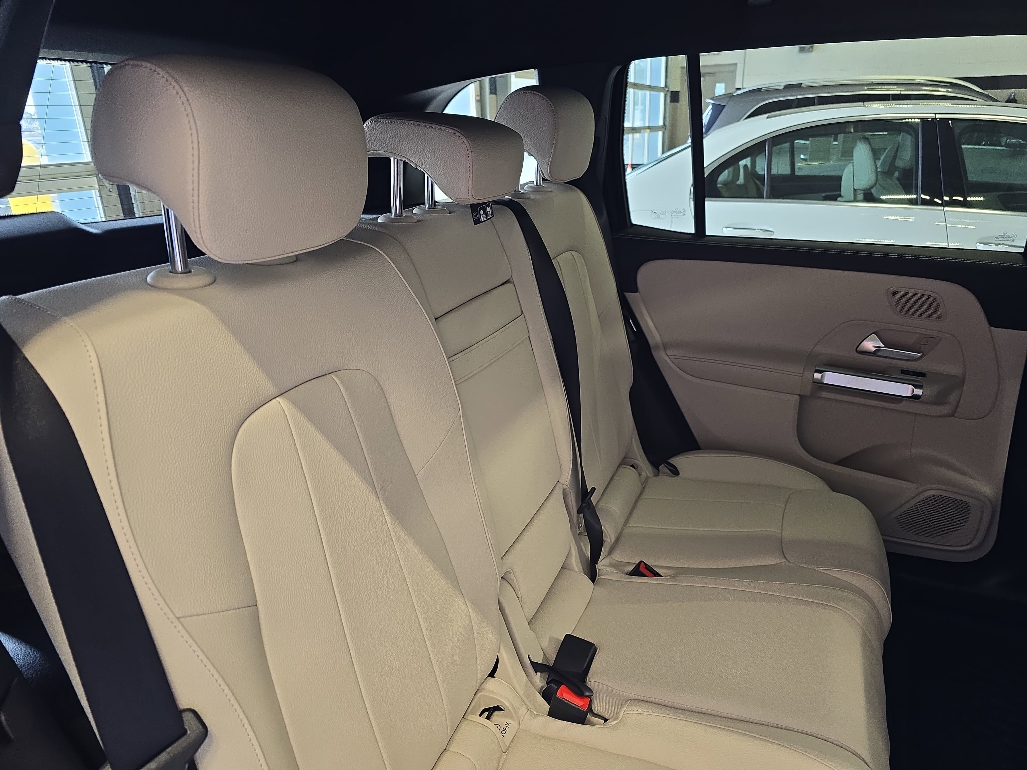 New 2026 Night Black Mercedes-Benz GLB250 image 12