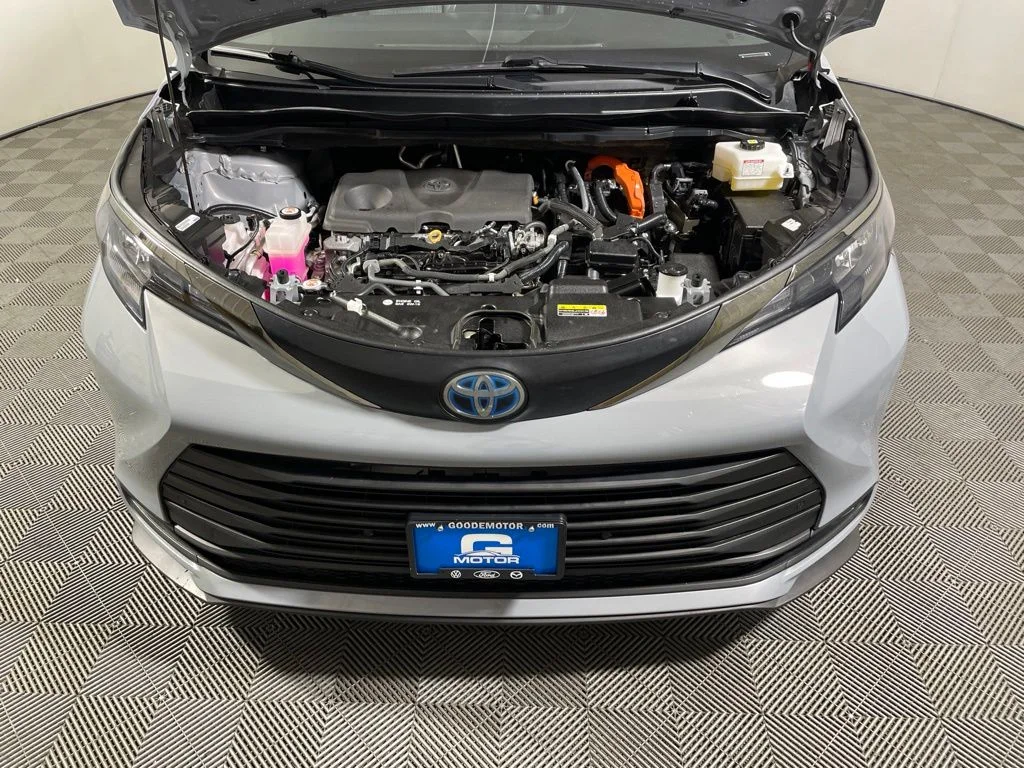 Used 2022 Gray Toyota Woodland Edition image 26