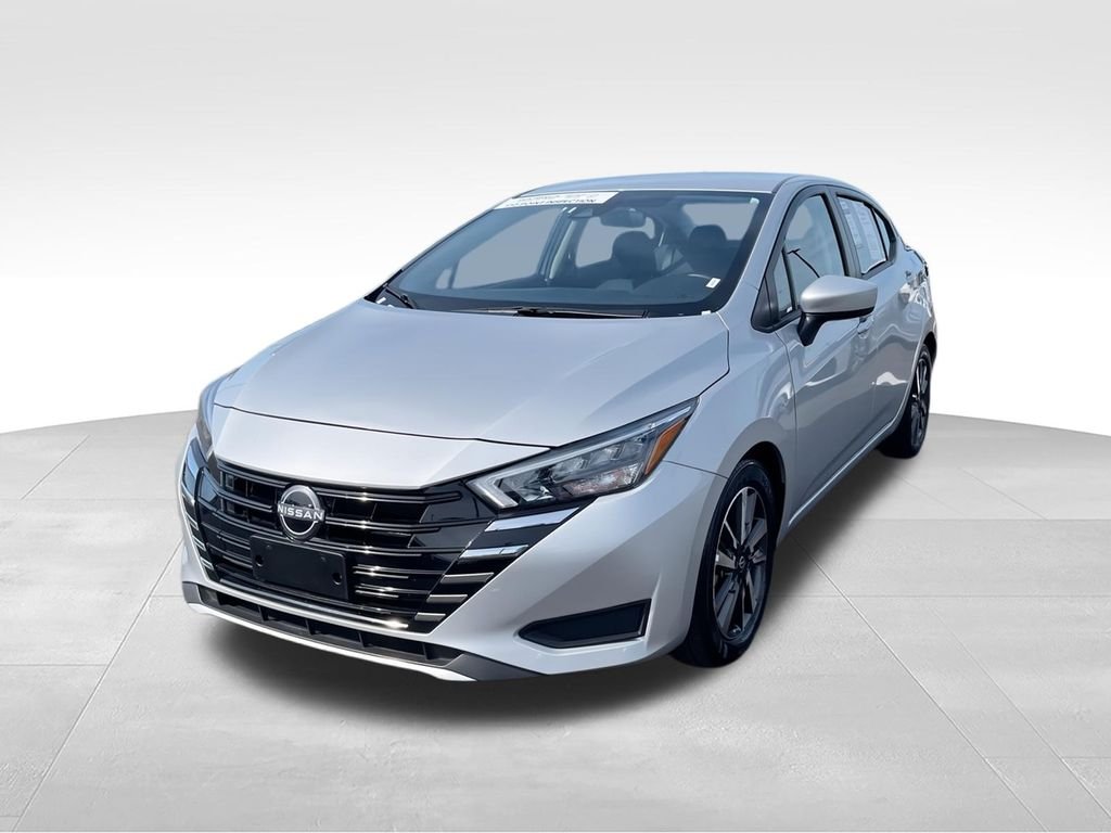Used 2025 Silver Nissan 1.6 SV image 4