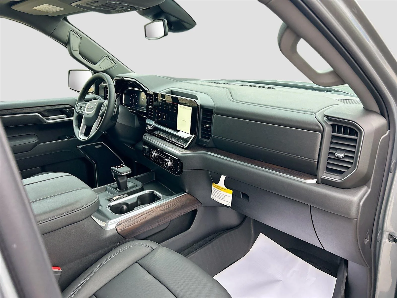 2026 GMC Sierra 1500 SLT - Photo 28