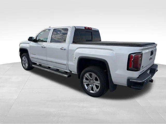 Used 2018 WHITE FROST TRICOAT GMC SLT image 3