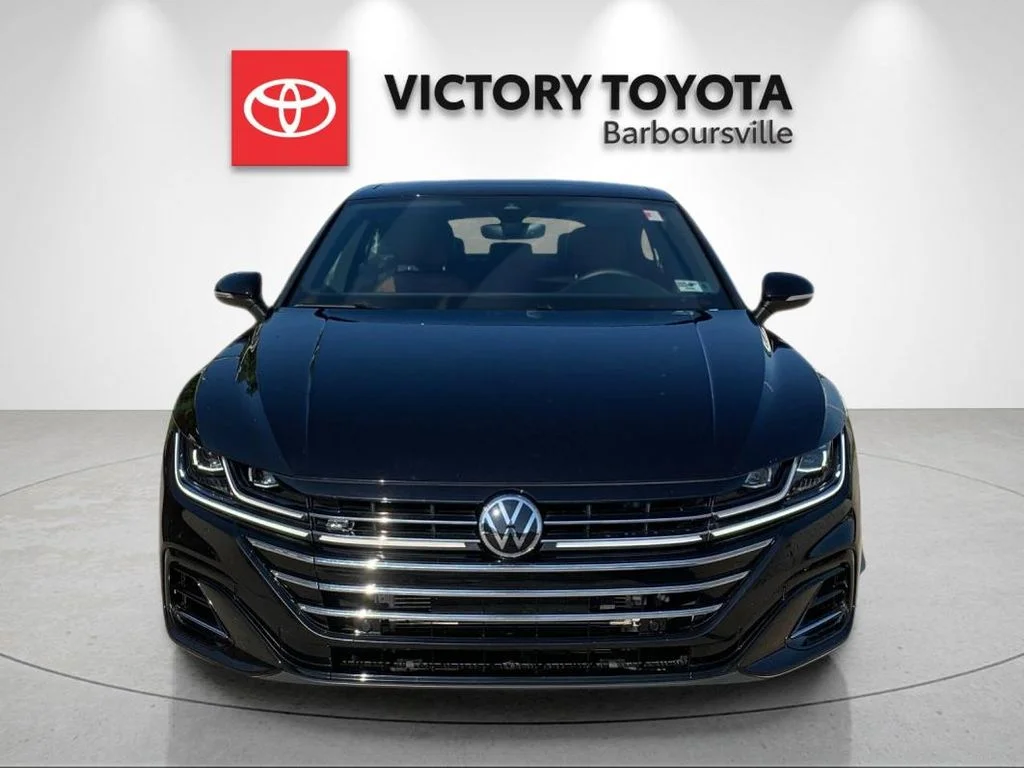 Used 2021 Black Volkswagen 2.0T SEL R-Line image 8