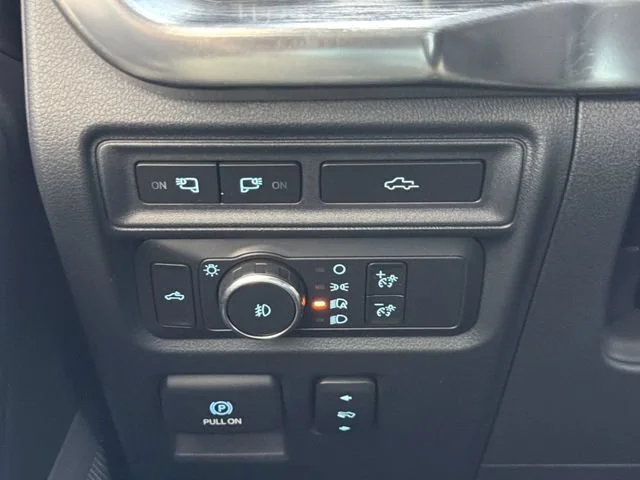 Used 2021 Black Ford LARIAT image 29
