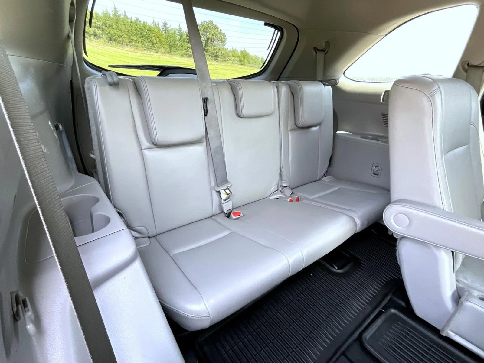 Used 2014 Black Toyota Limited Platinum V6 image 20