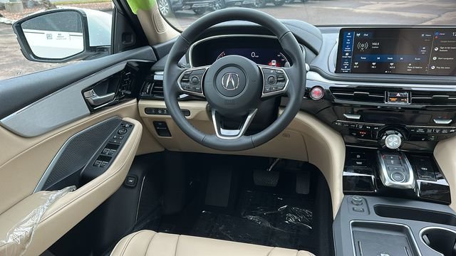 New 2026 Platinum White Pearl Acura Base image 25