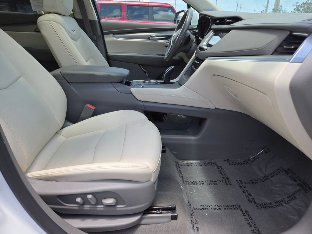 Used 2023 Crystal White Tricoat Cadillac AWD Premium Luxury image 15