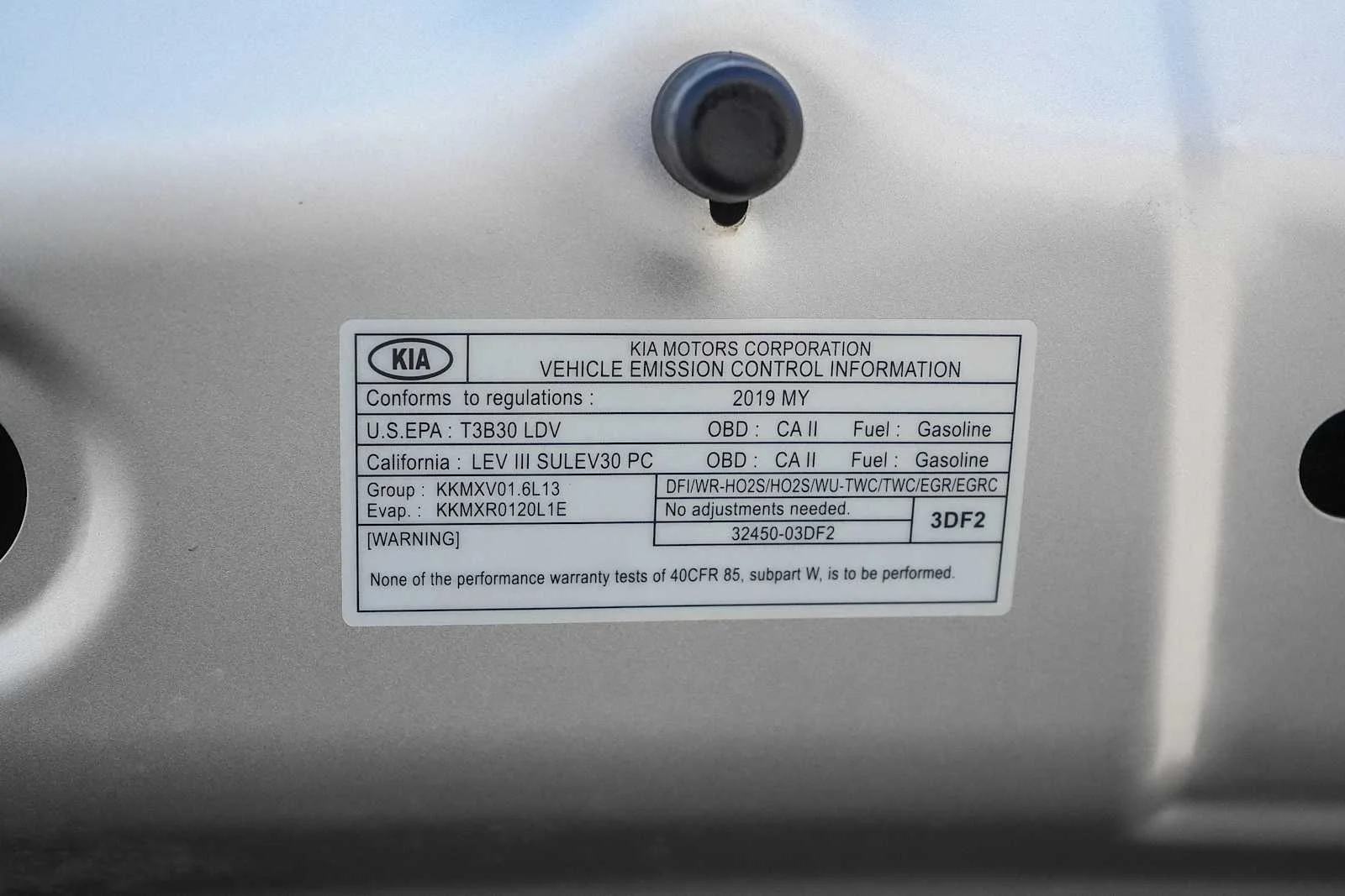 Used 2019 Silky Silver Kia LX image 27