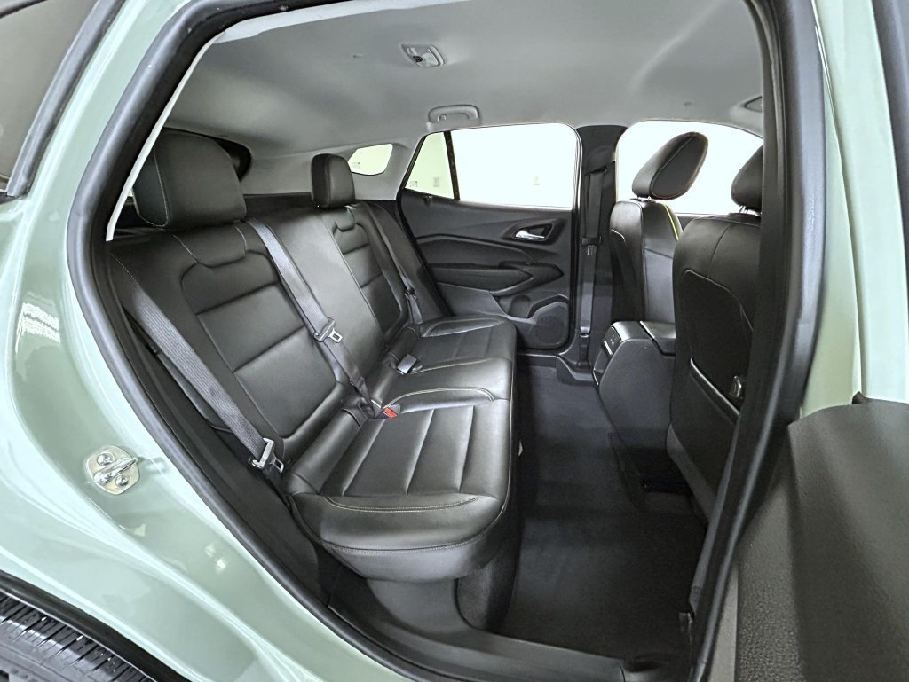 Used 2025 Cacti Green Chevrolet ACTIV image 18