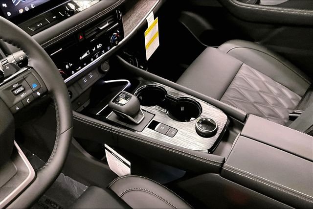 2025 Nissan Rogue Platinum - Photo 9