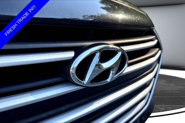 Used 2018 Black Hyundai Value Edition image 35