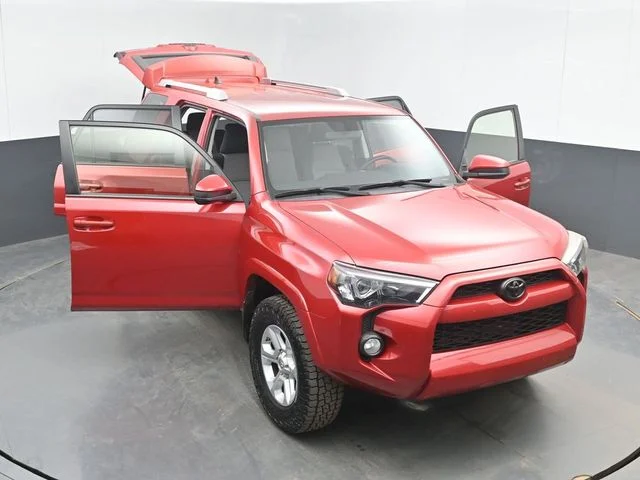 Used 2018 Barcelona Red Metallic Toyota SR5 image 49