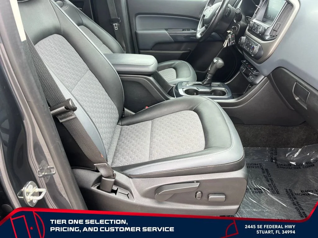 Used 2017 CYBER GRAY METALLIC Chevrolet 4WD Z71 image 18
