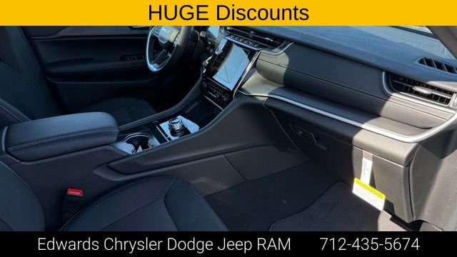 2025 Jeep Grand Cherokee L Laredo - Photo 34