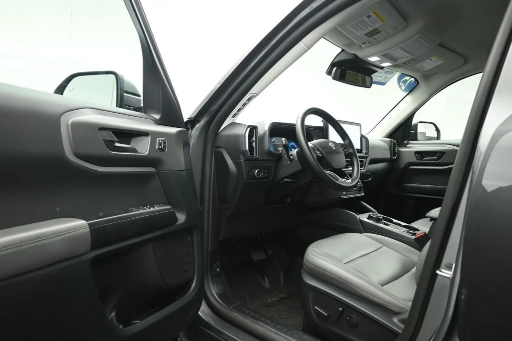 Certified Used 2025 Gray Ford Badlands image 7