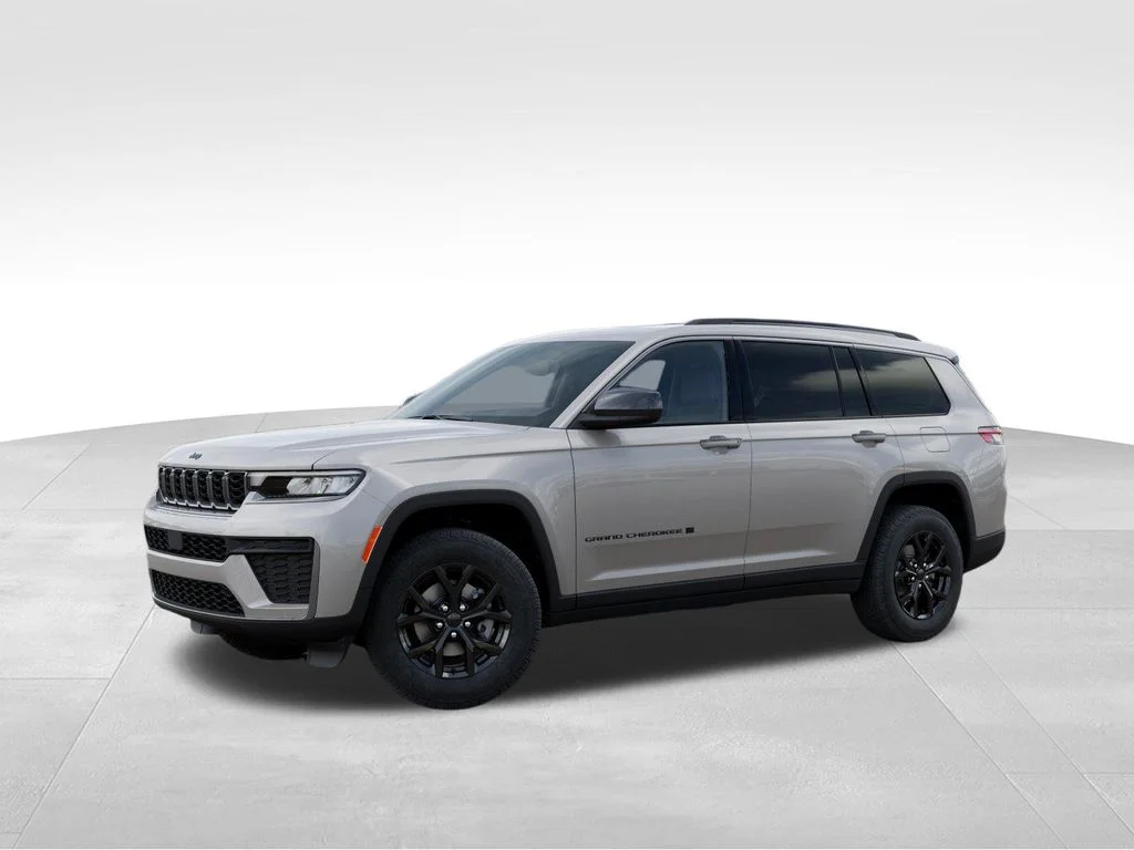 New 2026 Silver Zynith Exterior Paint Jeep Laredo image 2
