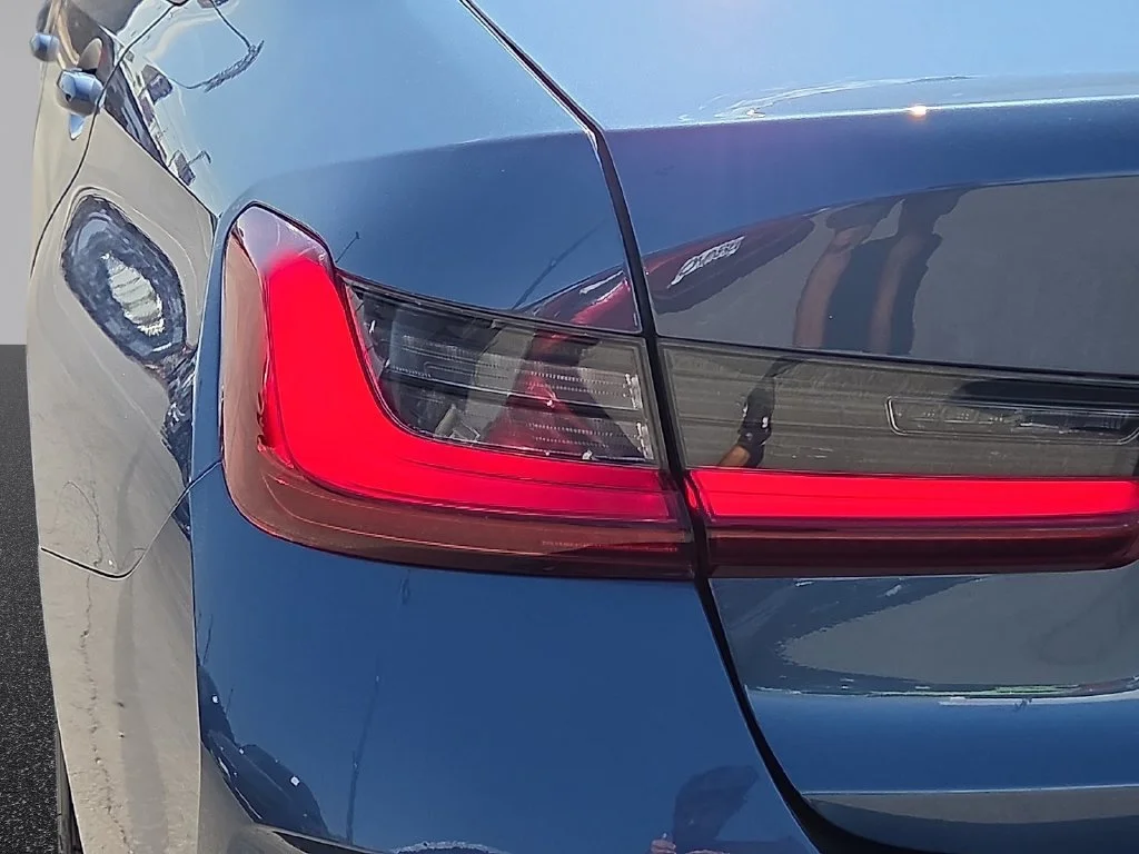 Used 2025 Blue BMW 330i image 9