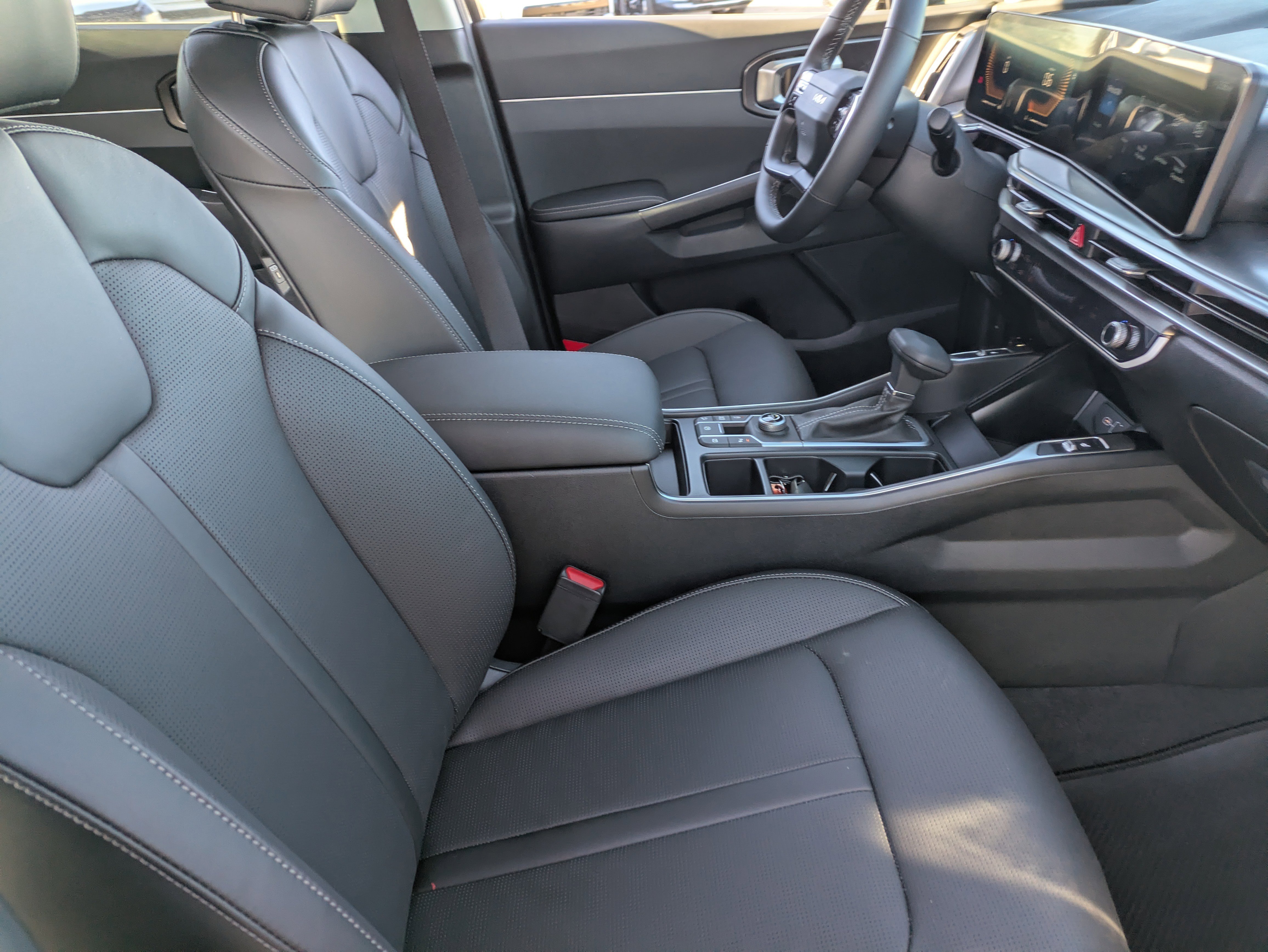 New 2026 Ebony Black Kia S image 12