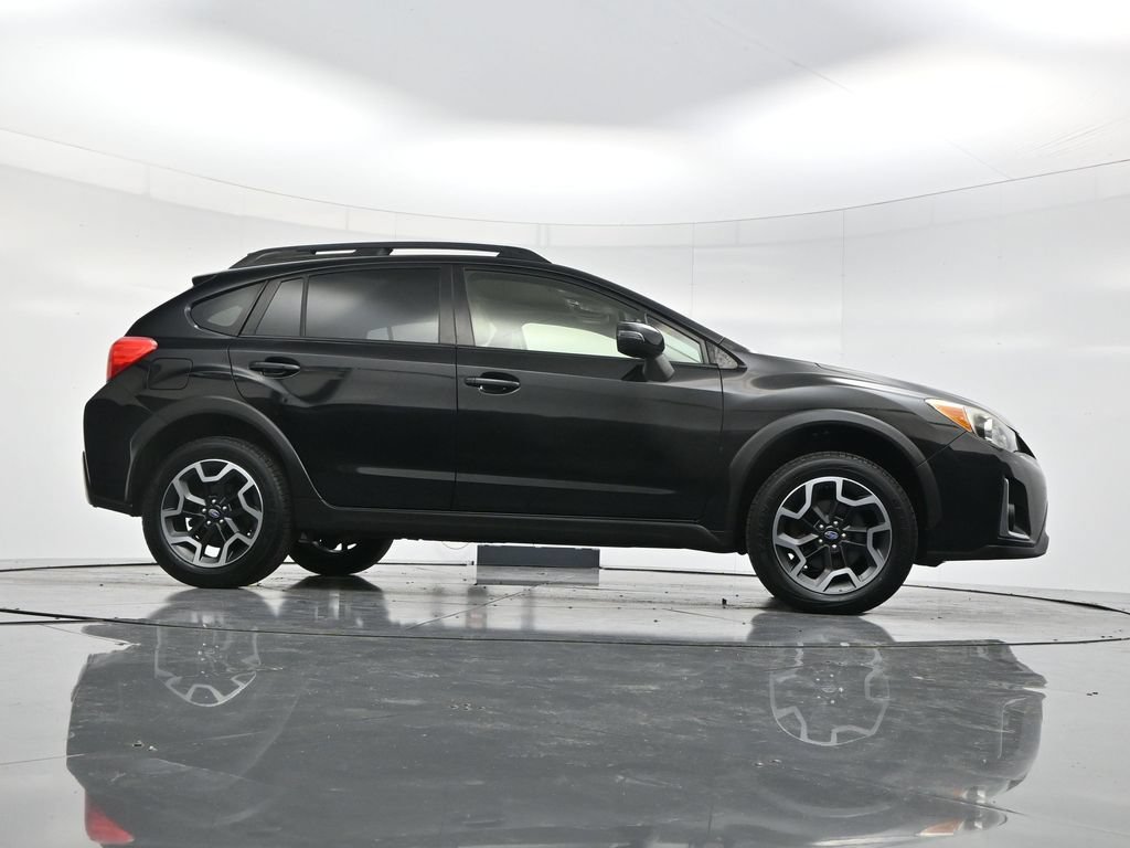 Used 2017 Crystal Black Silica Subaru 2.0i Limited image 48